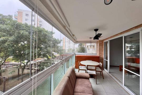Varanda de apartamento para alugar com 2 quartos, 107m² em Barra da Tijuca, Rio de Janeiro