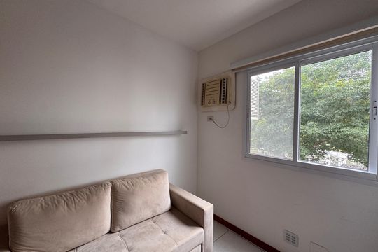 Quarto 1 de apartamento para alugar com 2 quartos, 107m² em Barra da Tijuca, Rio de Janeiro