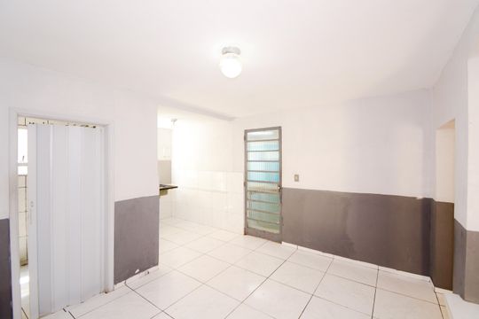Sala/Cozinha de casa para alugar com 2 quartos, 160m² em Jardim do Triunfo, Guarulhos
