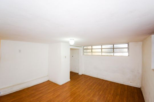 Quarto 2 de casa para alugar com 2 quartos, 160m² em Jardim do Triunfo, Guarulhos
