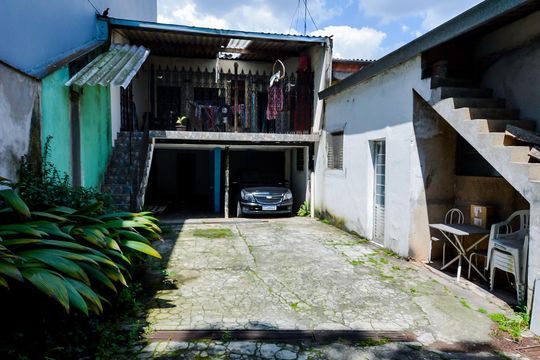 Garagem de casa para alugar com 2 quartos, 160m² em Jardim do Triunfo, Guarulhos
