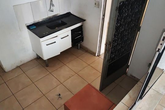 Cozinha de casa para alugar com 1 quarto, 50m² em Vila Bancaria Munhoz, São Paulo