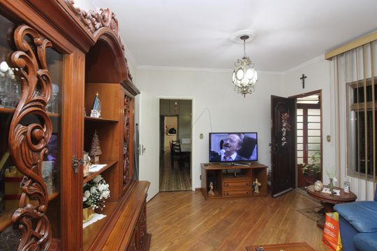 Casa à venda com 3 quartos, 360m² em Vila Santana, São Paulo