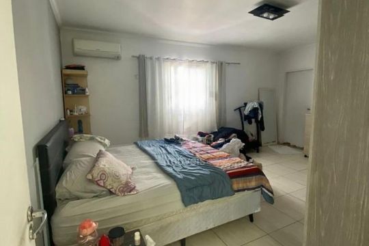 Casa à venda com 5 quartos, 556m² em Vila Galvão, Guarulhos