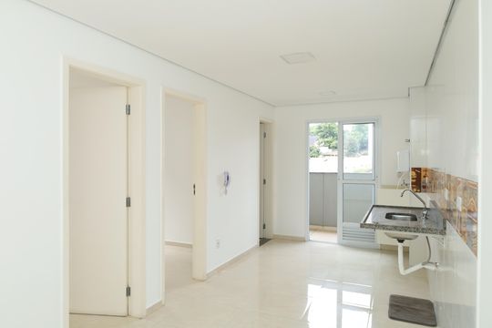 Apartamento à venda com 2 quartos, 43m² em Vila Carmosina, São Paulo