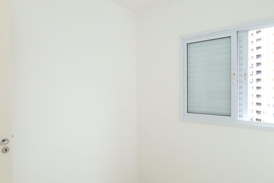 Quarto 1 de apartamento à venda com 2 quartos, 43m² em Vila Carmosina, São Paulo