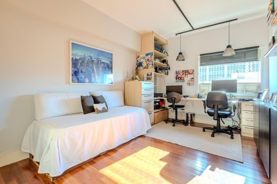 Quarto de apartamento à venda com 3 quartos, 214m² em Consolação, São Paulo