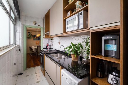 Cozinha de apartamento à venda com 3 quartos, 214m² em Consolação, São Paulo