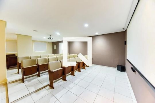 Área comum - cinema de apartamento para alugar com 2 quartos, 50m² em Ferrazópolis, São Bernardo do Campo