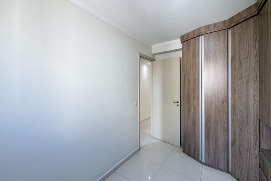 Quarto 2 de apartamento para alugar com 2 quartos, 50m² em Ferrazópolis, São Bernardo do Campo