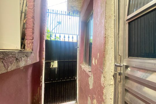 Tanque de casa para alugar com 1 quarto, 25m² em Veloso, Osasco