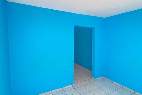 Quarto de casa para alugar com 1 quarto, 25m² em Veloso, Osasco