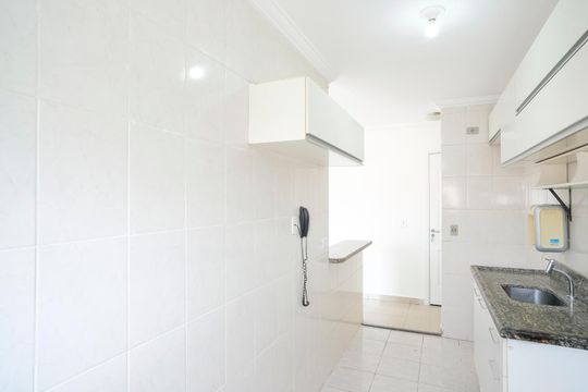 Cozinha de apartamento à venda com 2 quartos, 56m² em Vila Normandia, São Bernardo do Campo