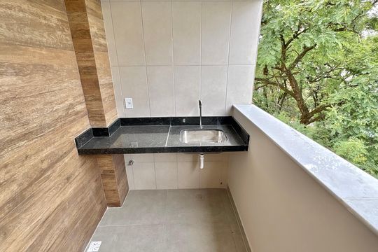 Cozinha e Área de Serviço de apartamento à venda com 2 quartos, 58m² em Barro Preto, Belo Horizonte