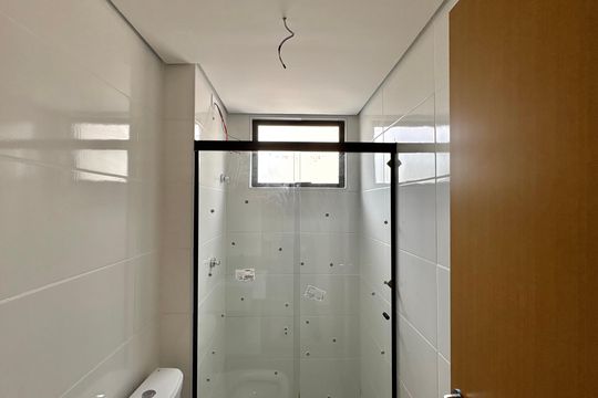 Banheiro Social de apartamento à venda com 2 quartos, 58m² em Barro Preto, Belo Horizonte