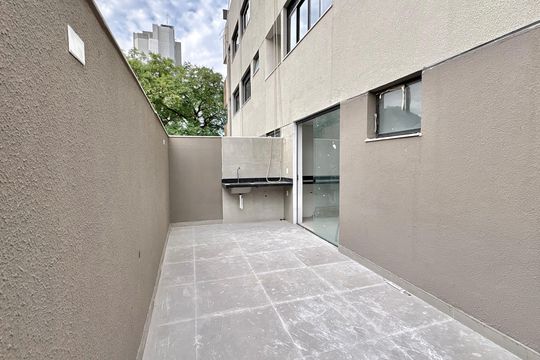 Varanda de apartamento à venda com 2 quartos, 61m² em Barro Preto, Belo Horizonte