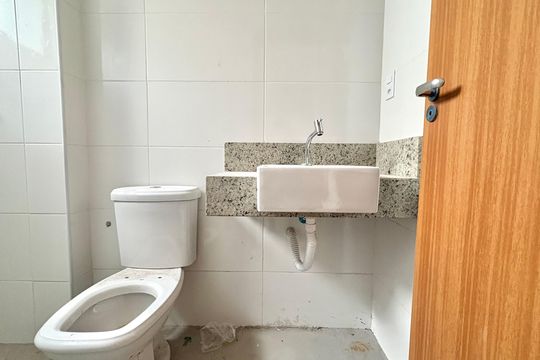 Suíte - Banheiro  de apartamento à venda com 2 quartos, 63m² em Barro Preto, Belo Horizonte