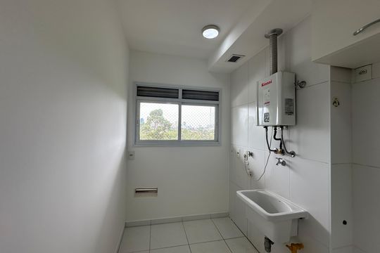 Área de Serviço de apartamento para alugar com 3 quartos, 76m² em Jardim Tupanci, Barueri