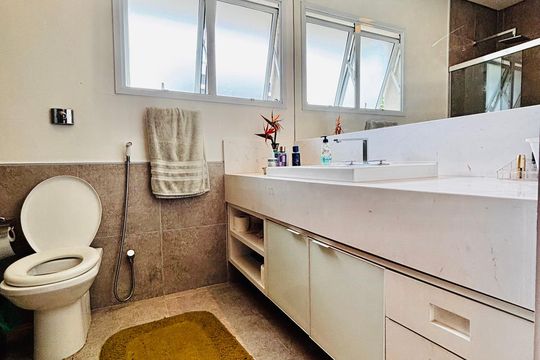 Banheiro da Suíte 3 de casa de condomínio à venda com 4 quartos, 380m² em Alphaville, Santana de Parnaíba