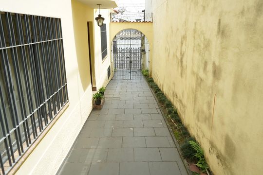 Quintal de casa à venda com 4 quartos, 280m² em Penha de França, São Paulo