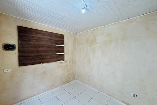 Quarto 1 de casa para alugar com 1 quarto, 70m² em Parque Guaianazes, São Paulo
