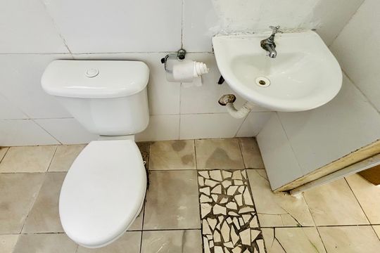 Banheiro de casa para alugar com 1 quarto, 70m² em Parque Guaianazes, São Paulo