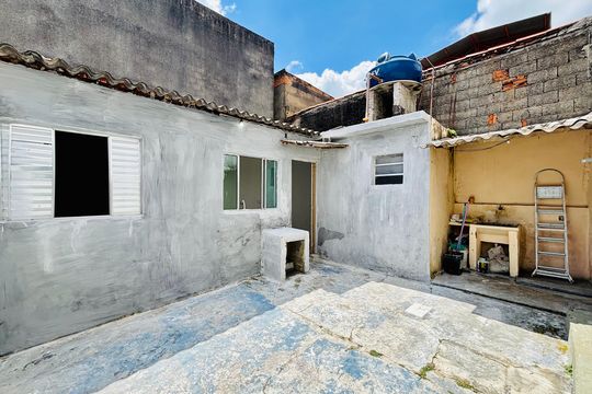 Quintal de casa para alugar com 1 quarto, 70m² em Parque Guaianazes, São Paulo