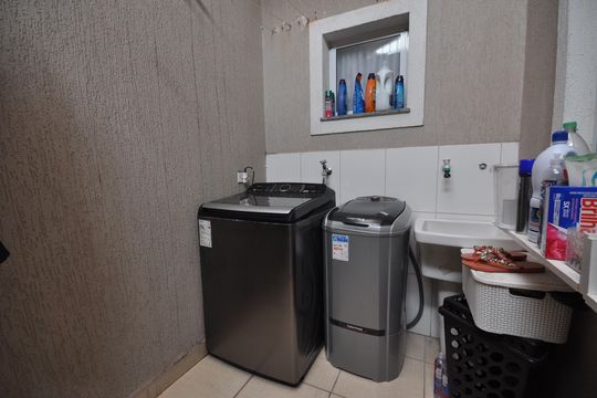 Área de Serviço de casa à venda com 2 quartos, 77m² em Parque Edu Chaves, São Paulo