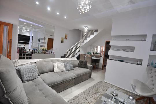 Casa à venda com 2 quartos, 77m² em Parque Edu Chaves, São Paulo
