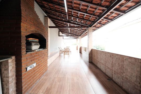 Área comum de casa para alugar com 2 quartos, 70m² em Vila Nhocuné, São Paulo