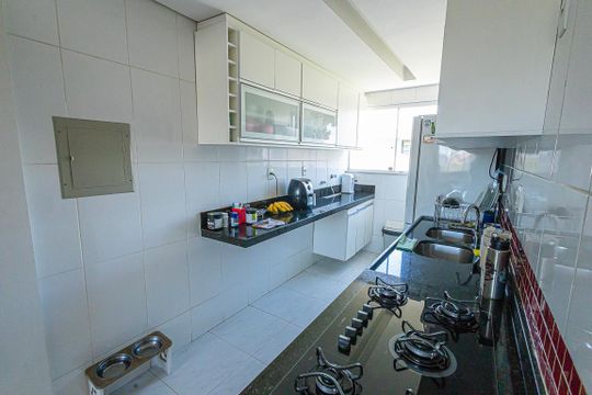 cozinha de apartamento à venda com 3 quartos, 170m² em Santa Rosa, Belo Horizonte