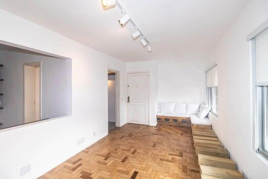 Sala de apartamento para alugar com 2 quartos, 87m² em Centro Histórico, Porto Alegre