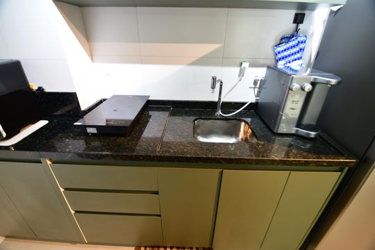 Cozinha de kitnet/studio para alugar com 1 quarto, 47m² em Centro, Campinas