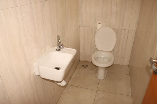 Casa para alugar com 3 quartos, 200m² em Vila Elze, São Paulo