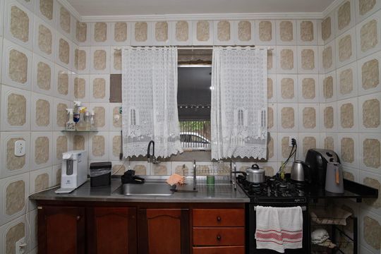 Cozinha de casa para alugar com 2 quartos, 130m² em Loteamento Residencial Recanto do Sol, Hortolândia