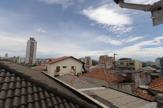 Vista  de casa à venda com 3 quartos, 272m² em Vila Medeiros, São Paulo