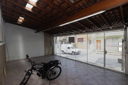 Garagem de casa à venda com 3 quartos, 272m² em Vila Medeiros, São Paulo