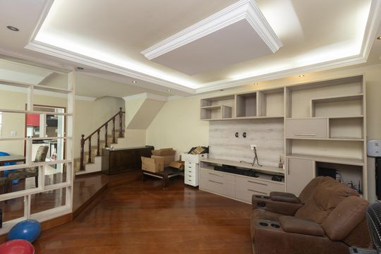 Casa à venda com 3 quartos, 272m² em Vila Medeiros, São Paulo