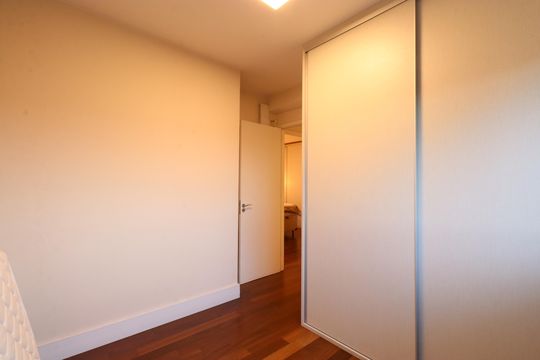 Quarto 2 de apartamento para alugar com 3 quartos, 100m² em Parque Industrial Tomas Edson, São Paulo