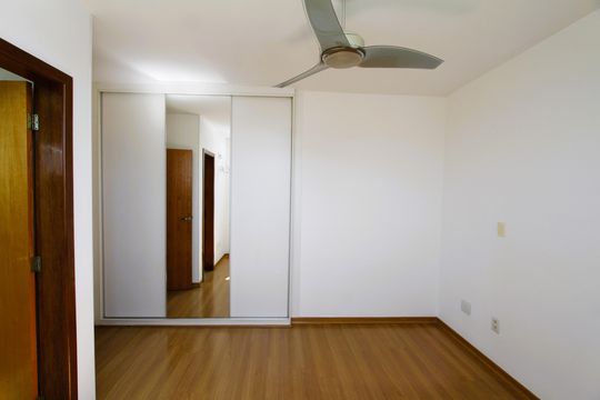 Quarto 3 - Suíte de apartamento à venda com 4 quartos, 120m² em Padre Eustáquio, Belo Horizonte