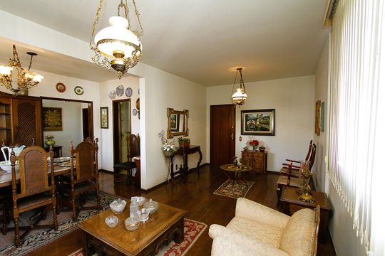 Apartamento à venda com 3 quartos, 135m² em Santa Lúcia, Belo Horizonte