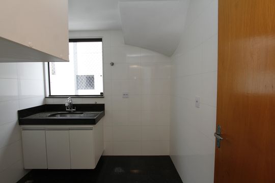 Cozinha de apartamento à venda com 3 quartos, 130m² em Monsenhor Messias, Belo Horizonte