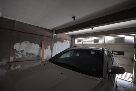 Garagem de casa à venda com 4 quartos, 300m² em Jardim Modelo, São Paulo