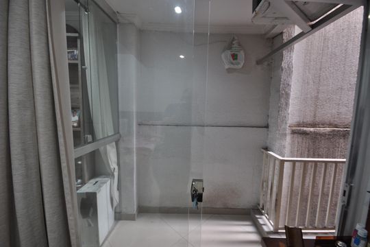 Varanda Suíte 1 de casa à venda com 4 quartos, 300m² em Jardim Modelo, São Paulo