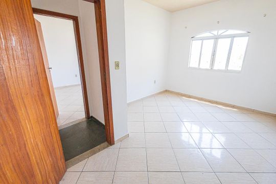 QUARTO 3 de casa para alugar com 3 quartos, 360m² em Jaqueline, Belo Horizonte