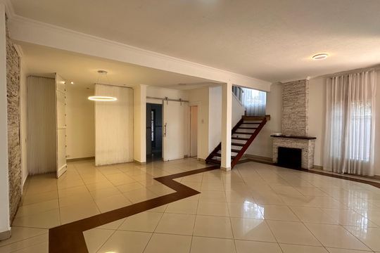 Casa à venda com 3 quartos, 265m² em Santo Amaro, São Paulo