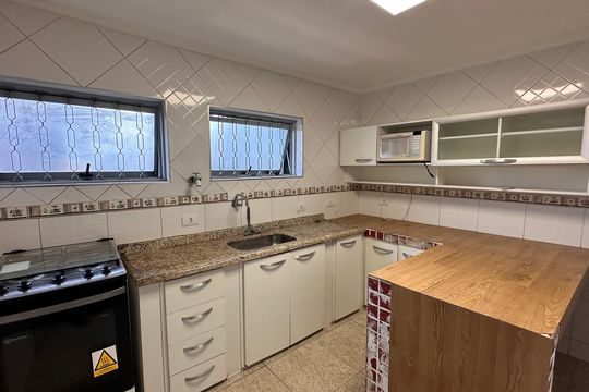 Casa à venda com 3 quartos, 265m² em Santo Amaro, São Paulo