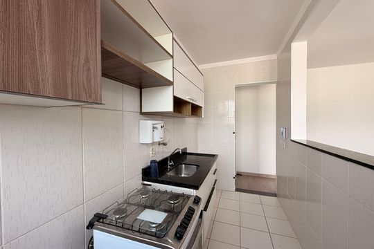 Cozinha de apartamento para alugar com 2 quartos, 51m² em Recanto Quarto Centenario, Jundiaí