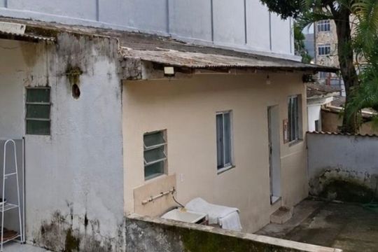 Área externa de casa de condomínio para alugar com 1 quarto, 50m² em Quintino Bocaiúva, Rio de Janeiro