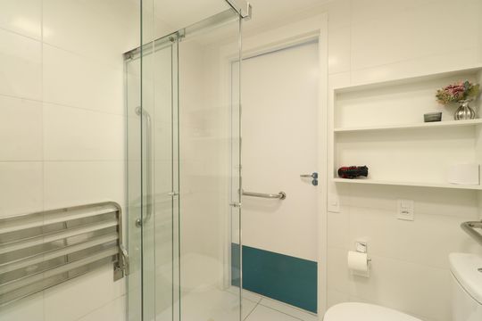 Banheiro de kitnet/studio à venda com 1 quarto, 21m² em Pompeia, São Paulo